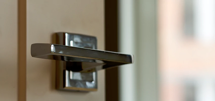 Door Lever Knob Repair in Carpentersville, Illinois