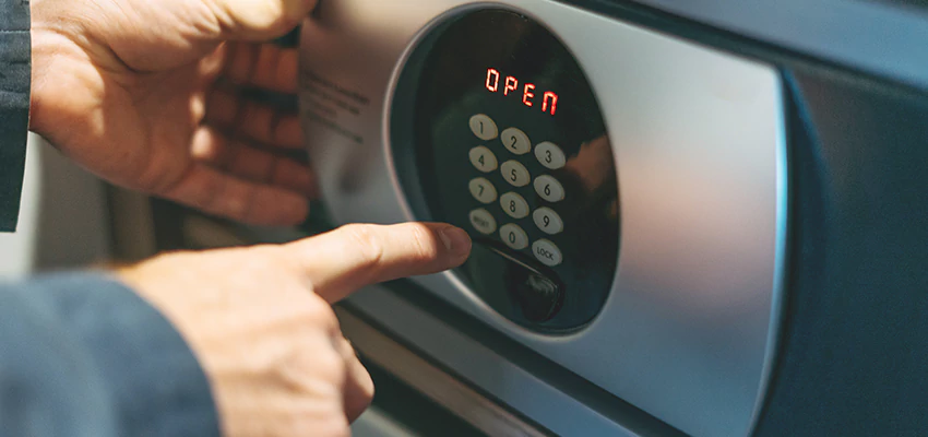 Cash Safe Openers in Carpentersville, Illinois